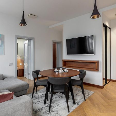 Roze Brivzemnieka Apartments Liepaja Ngoại thất bức ảnh