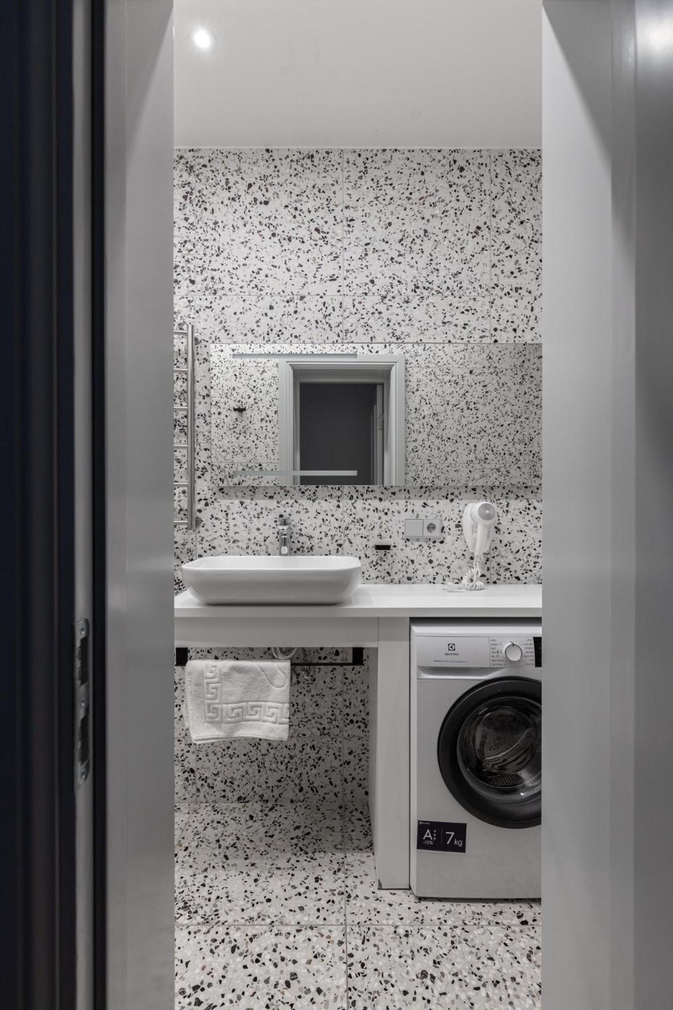 Roze Brivzemnieka Apartments Liepaja Ngoại thất bức ảnh